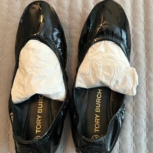 EUC worn once! Tory Burch Eddie black patent ballet flats with box and dust bag